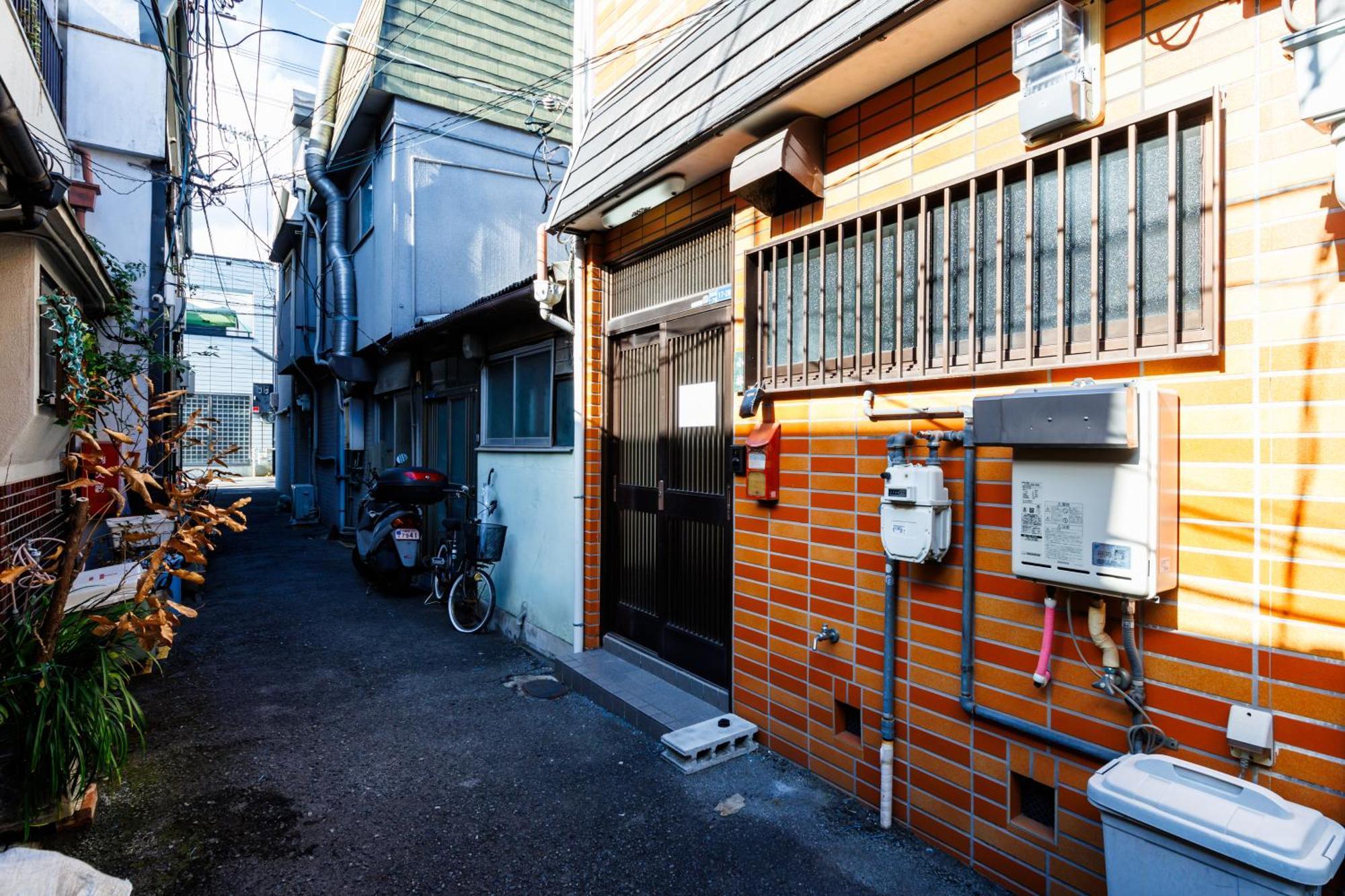 Hanazonocho Apartment