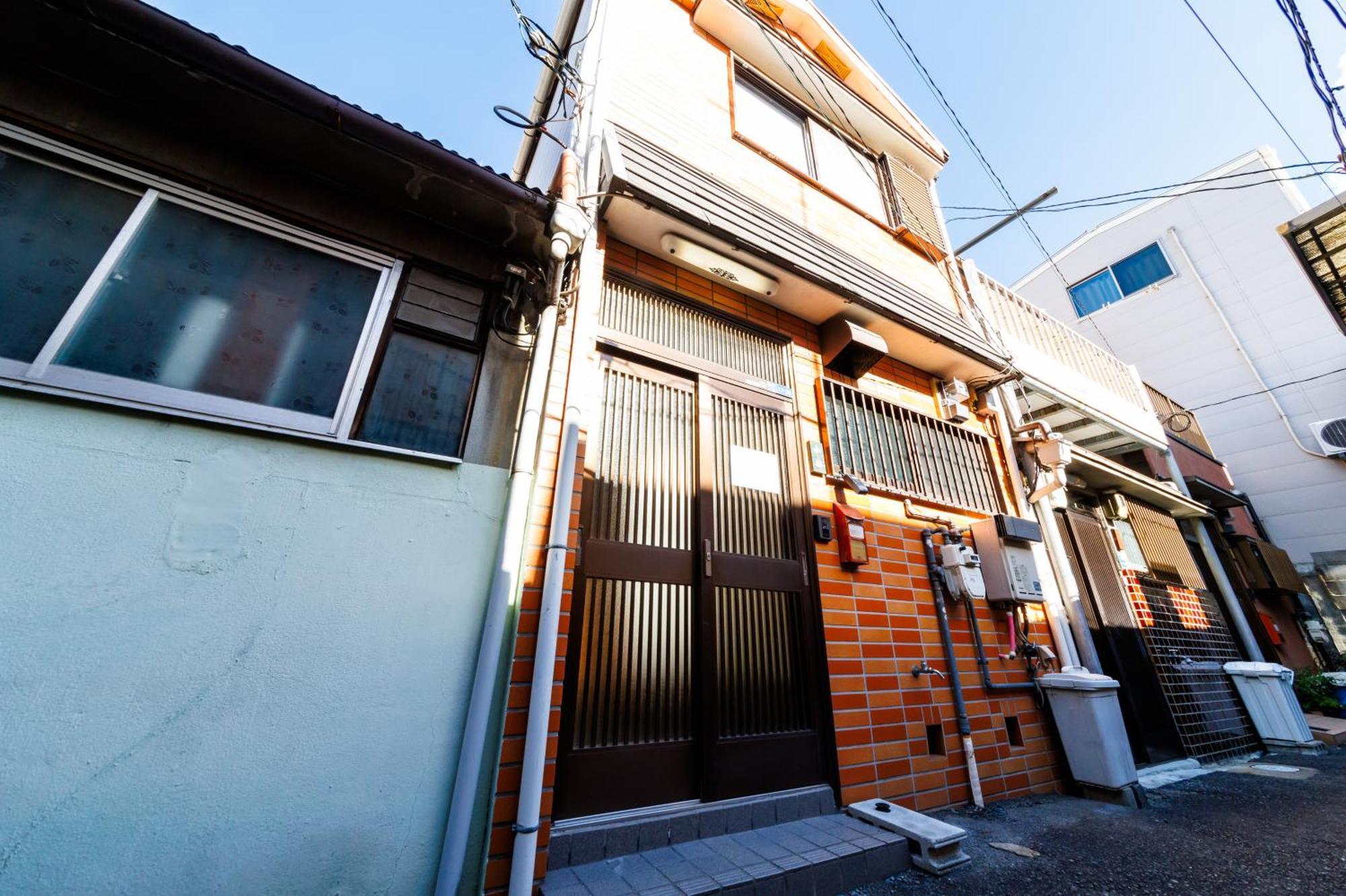 Hanazonocho Apartment